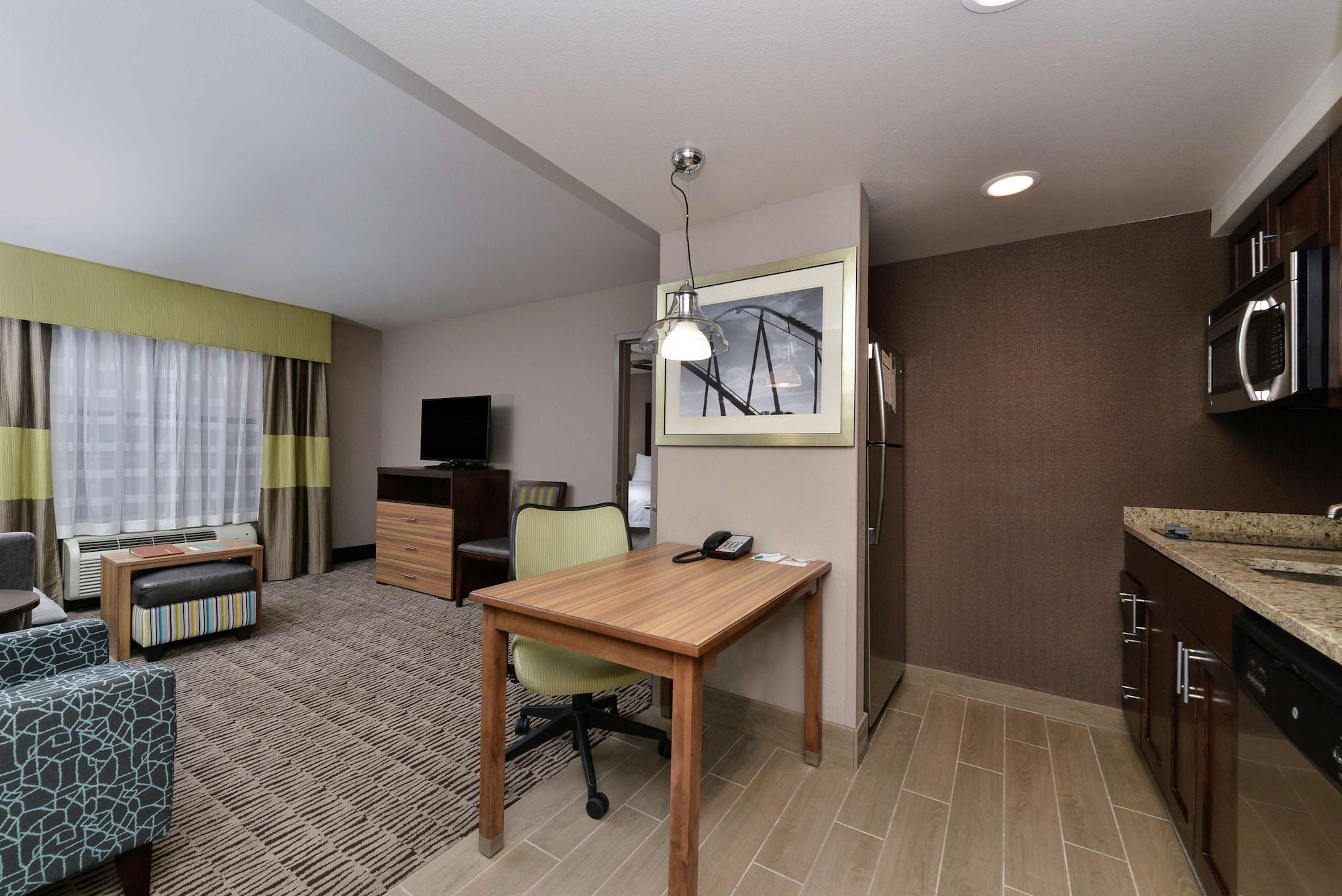 Homewood Suites By Hilton Cincinnati/Mason Exterior photo
